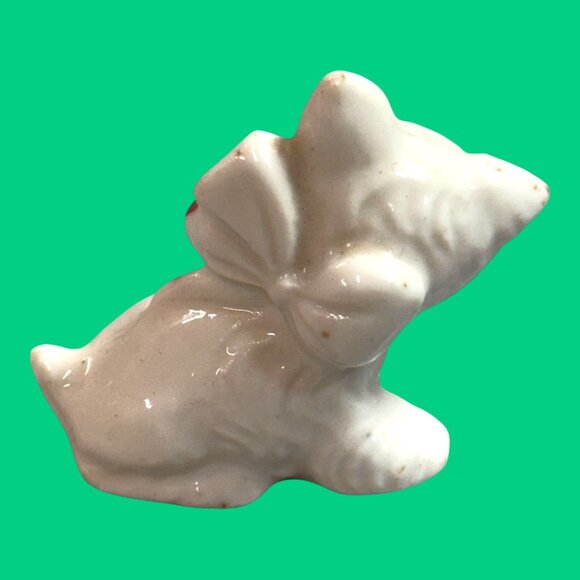 Vintage Miniature White Yorkie Terrier Mini Figurine Red Bow Japan Signed 2" - Picture 6 of 8